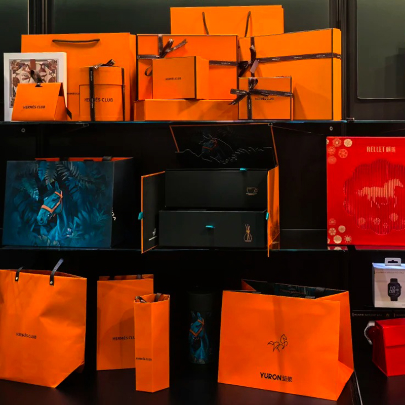 Customized holiday and special gift packaging